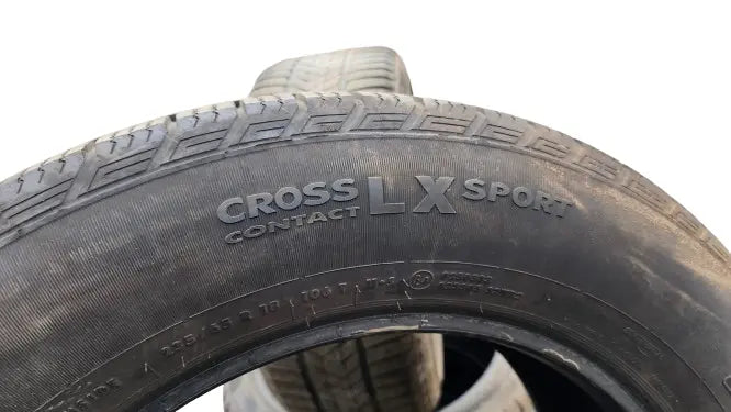 Tires continental crosscontact lx sport 235/65r18 7/32 INFINITI