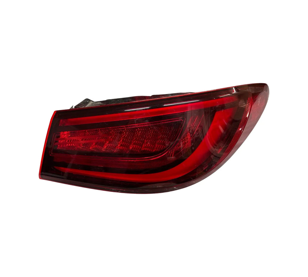 INFINITI Q60 (2017-2022) OEM OUTER RIGHT SIDE TAIL LIGHT INFINITI