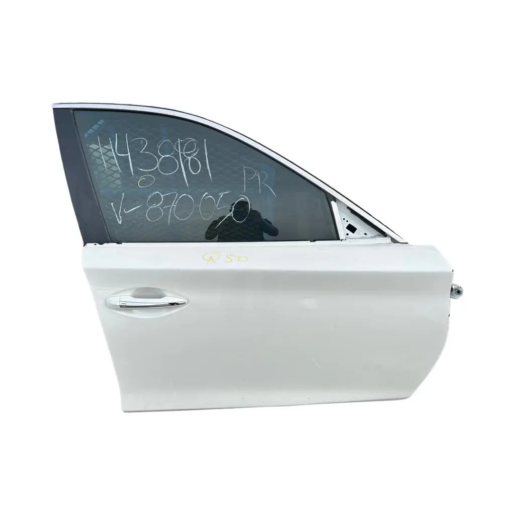 Infiniti Q50 (2014-2022) Front Right Door (White) INFINITI