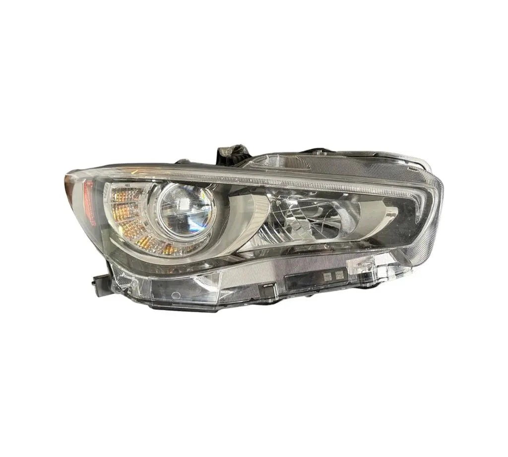 Infiniti Q50 (2014-2015-2016-2017) OEM Right Headlight W/O AFS (Broken Tab) INFINITI