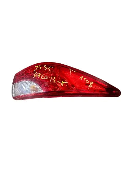 Infiniti JX35 / QX60  (2013-2015) Outer Left  (Driver) Side Tail Light INFINITI